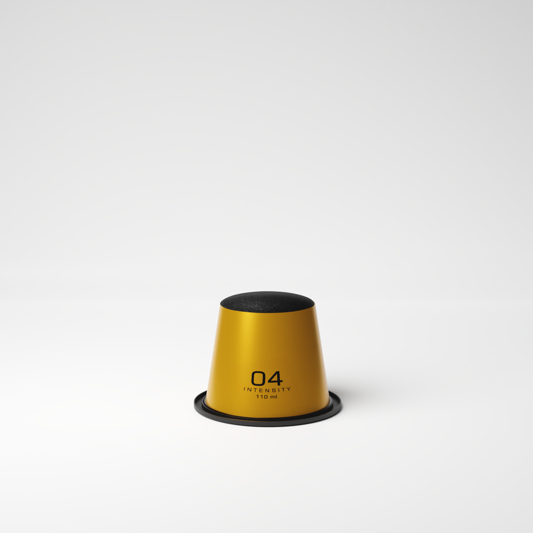 Eine Kaffeekapsel der Sorte Classic 04 auf weißem Hintergrund