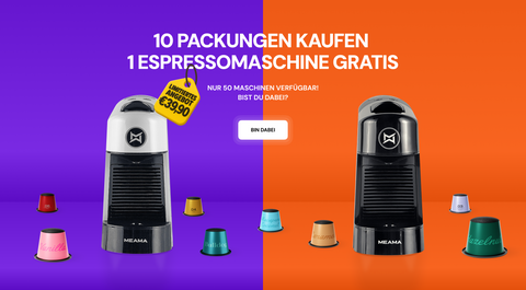 Die weiße und schwarze Espresso Maschine stehen auf blauem und orangenem Hintergrund, rundherum stehen Espressokapseln, der Text mittig im Bild: 10 Packungen Kaufen 1 Espressomaschine gratis, nur 50 Maschinen verfügbar! Bist du dabei?